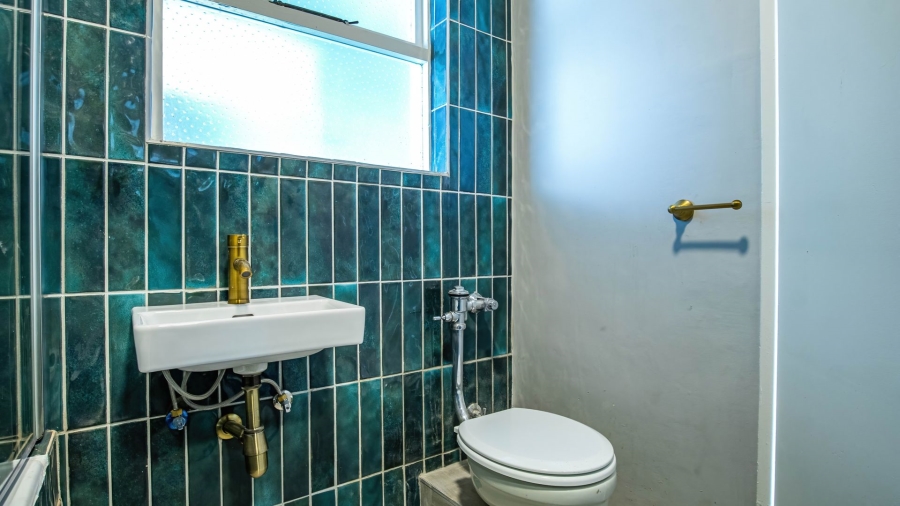 To Let 1 Bedroom Property for Rent in Sea Point Western Cape